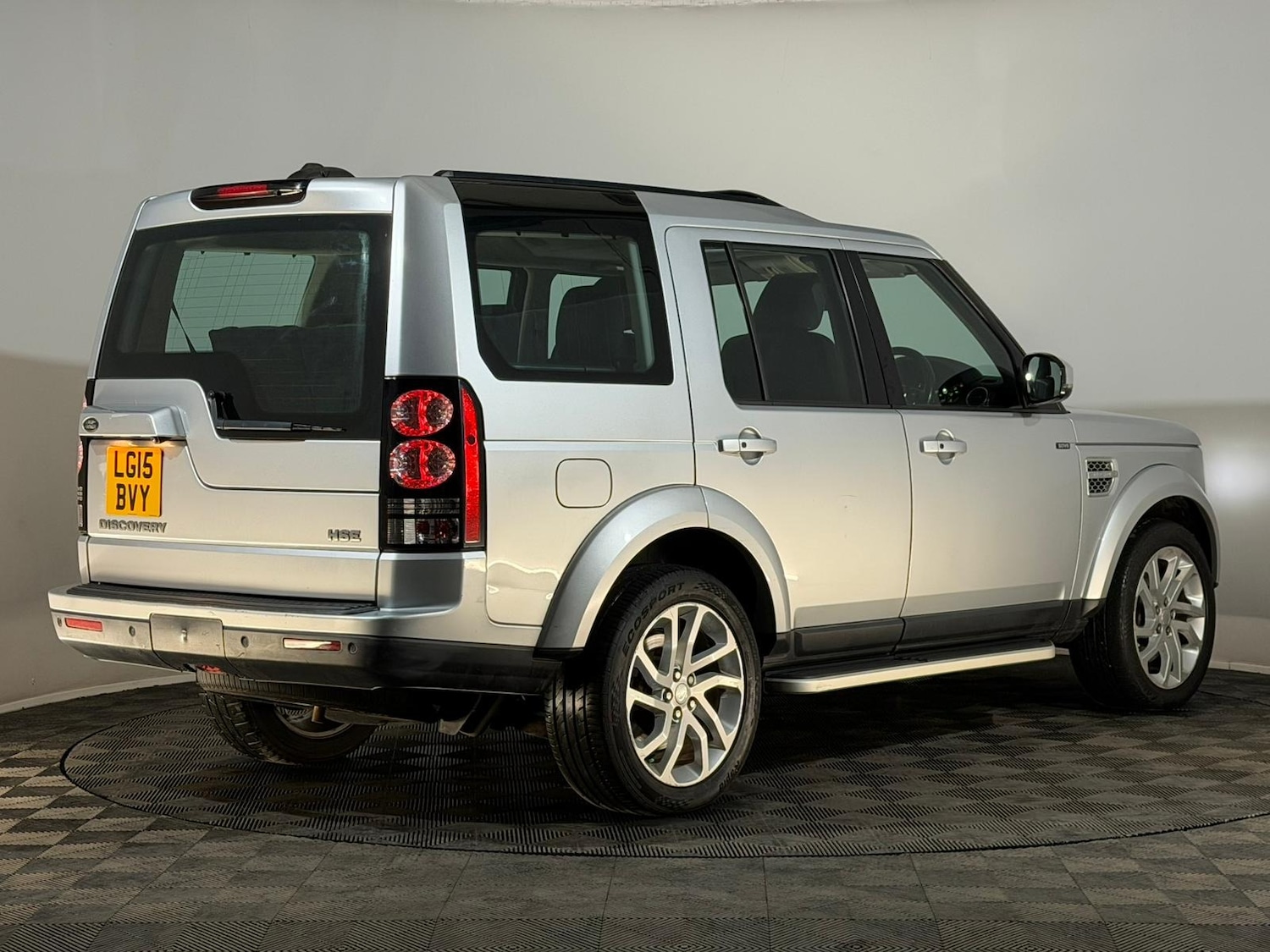 Used Land Rover Discovery 2015 for sale - 76089961: Photo 6