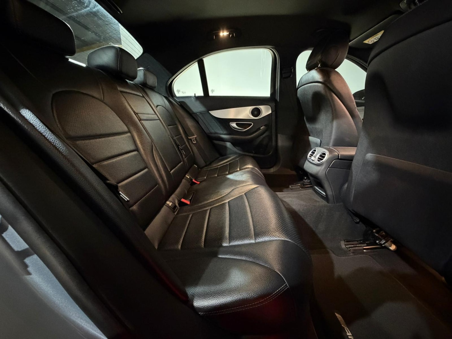 Used Mercedes-Benz C Class 2014 for sale - 77049330: Photo 16