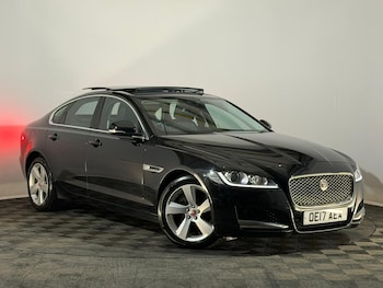 Used Jaguar XF 2017 for sale - 76611347: Photo