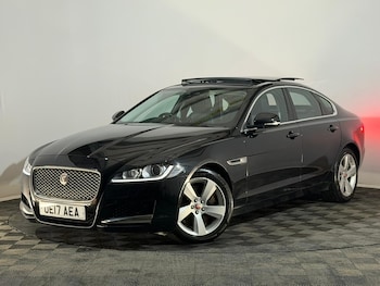 Used Jaguar XF 2017 for sale - 76611347: Photo