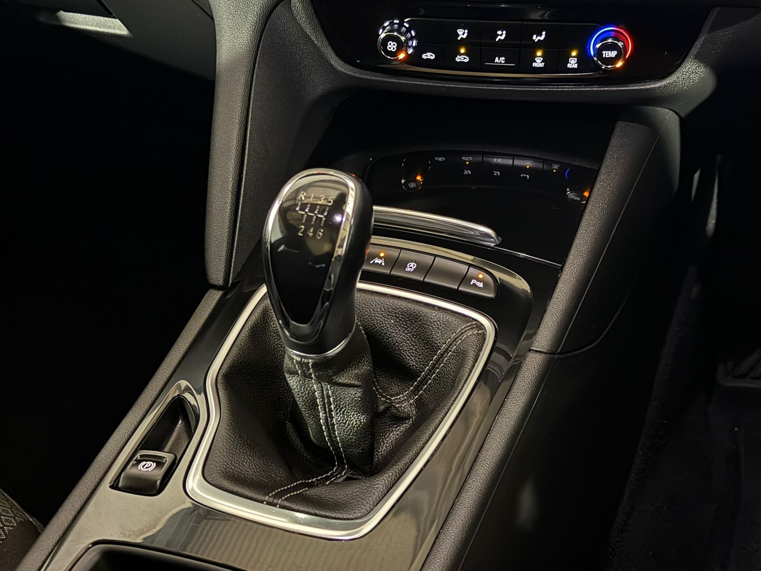 Used Vauxhall Insignia 2017 for sale - 77164701: Photo 14