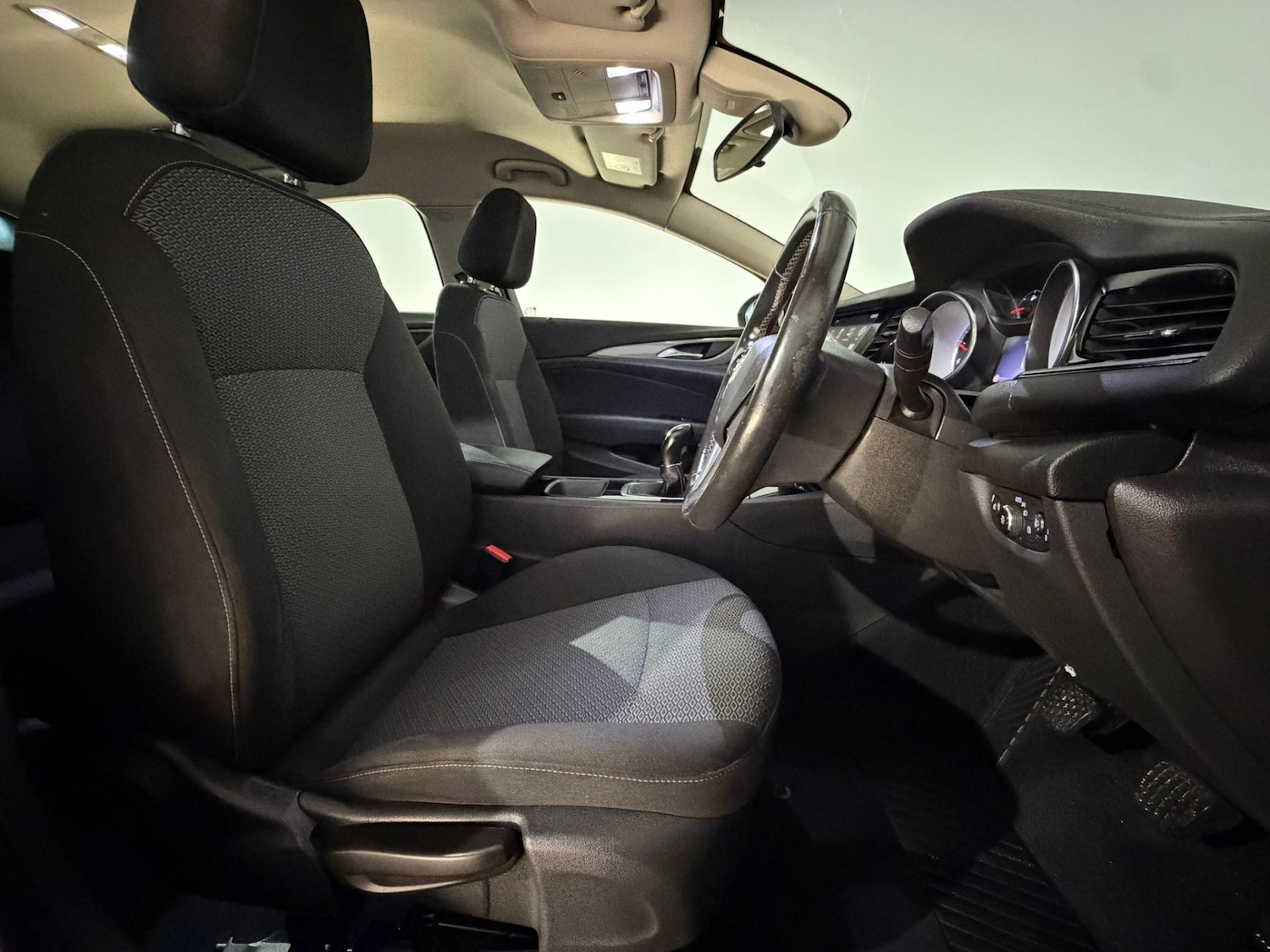 Used Vauxhall Insignia 2017 for sale - 77164701: Photo 15