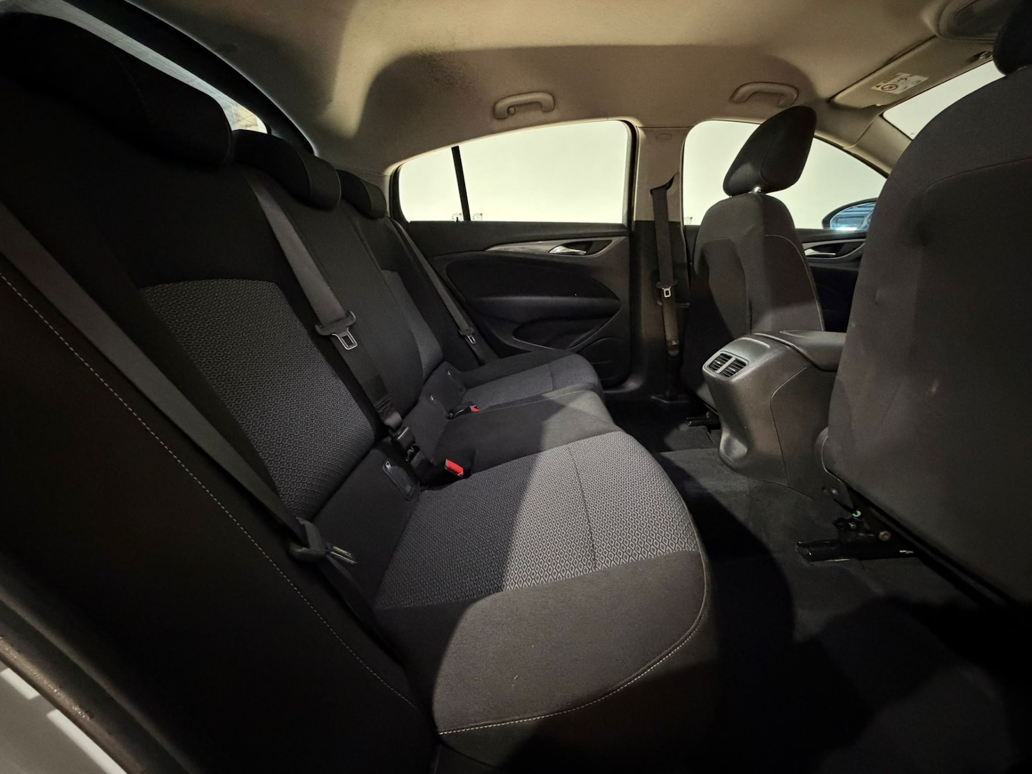 Used Vauxhall Insignia 2017 for sale - 77164701: Photo 17