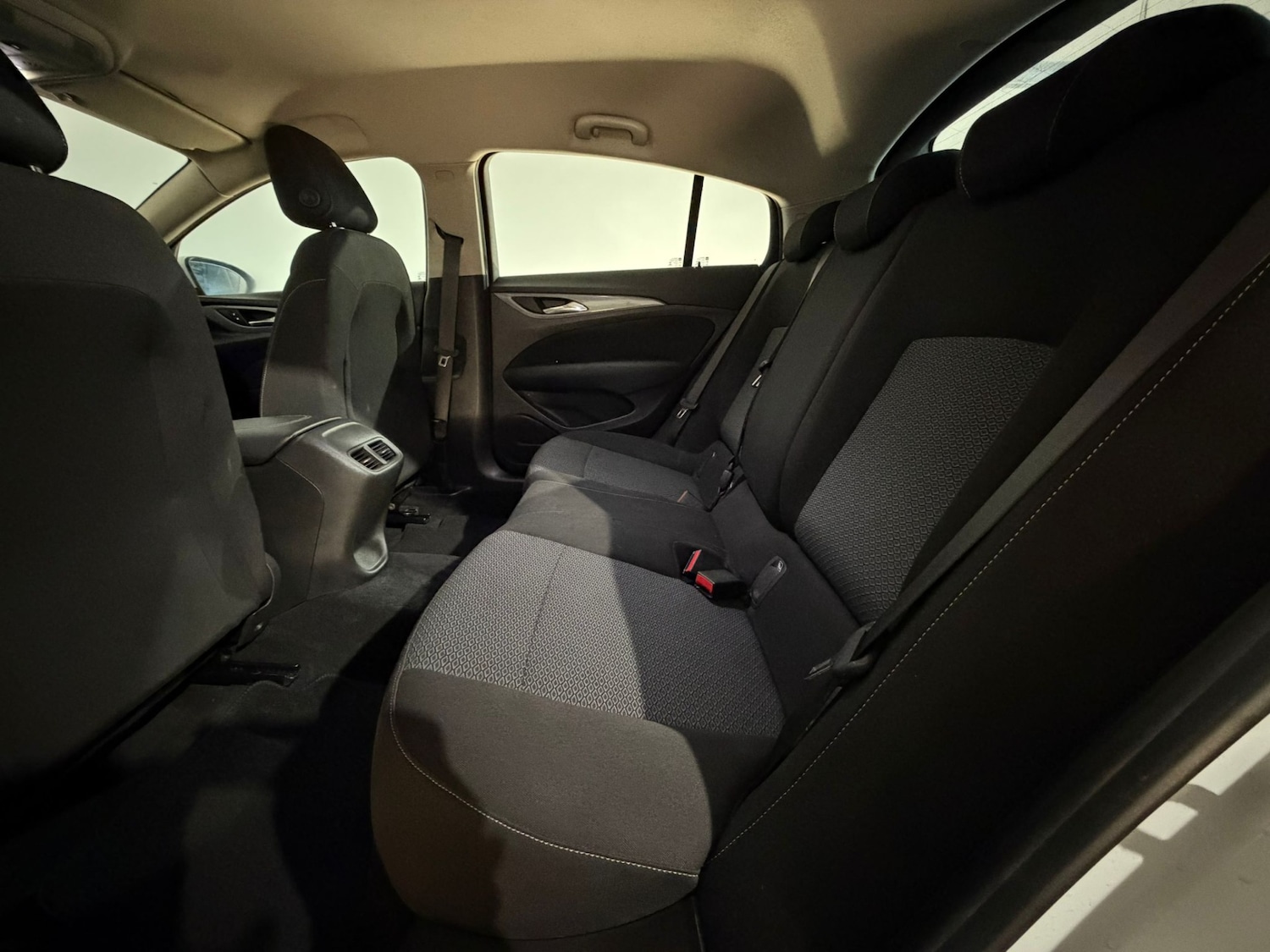 Used Vauxhall Insignia 2017 for sale - 77164701: Photo 18