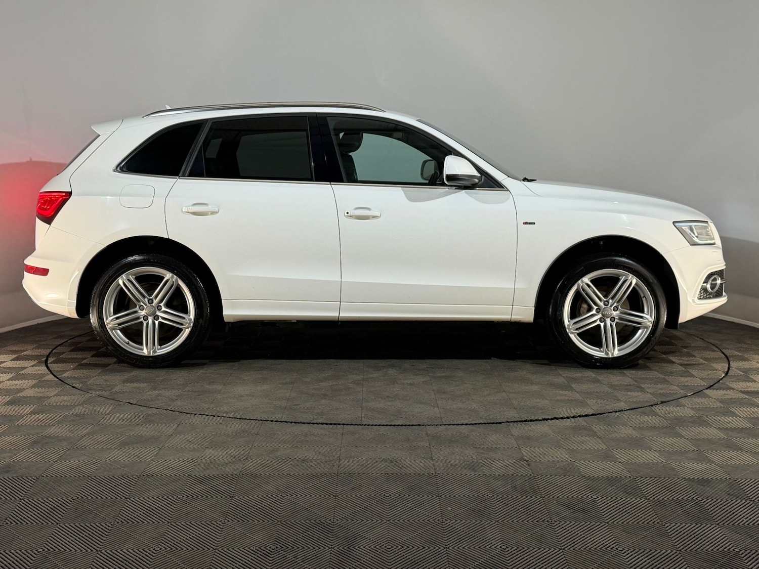 Used Audi Q5 2013 for sale - 77898914: Photo 4