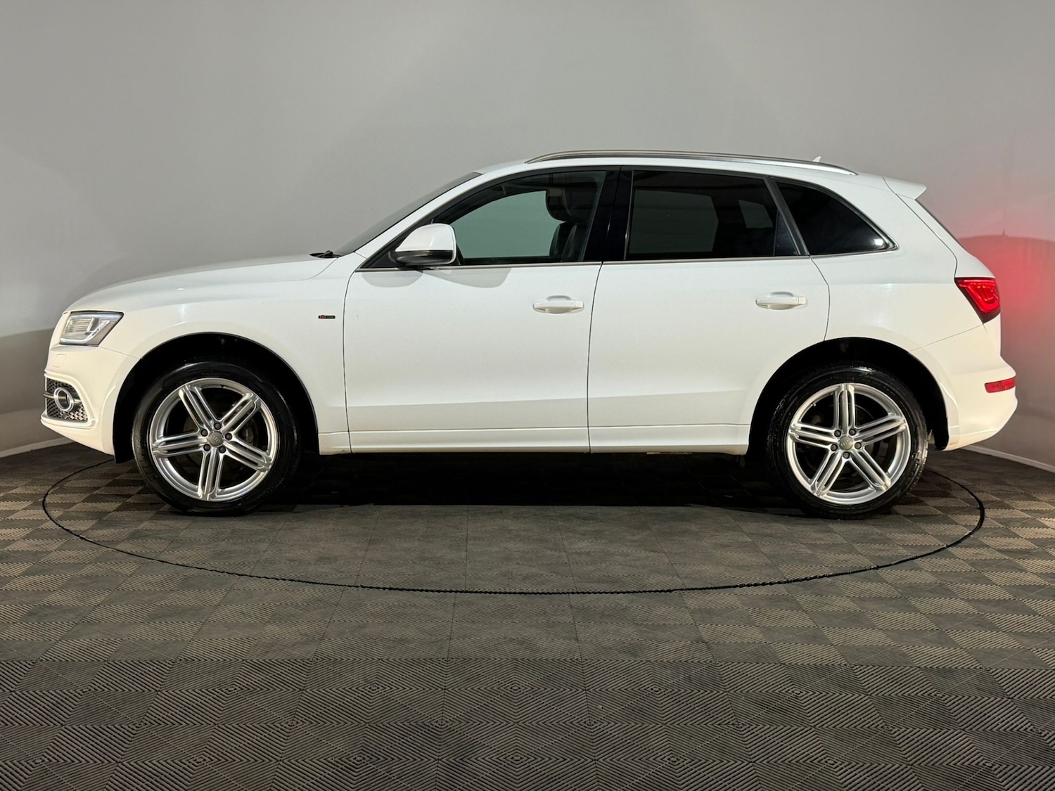 Used Audi Q5 2013 for sale - 77898914: Photo 5
