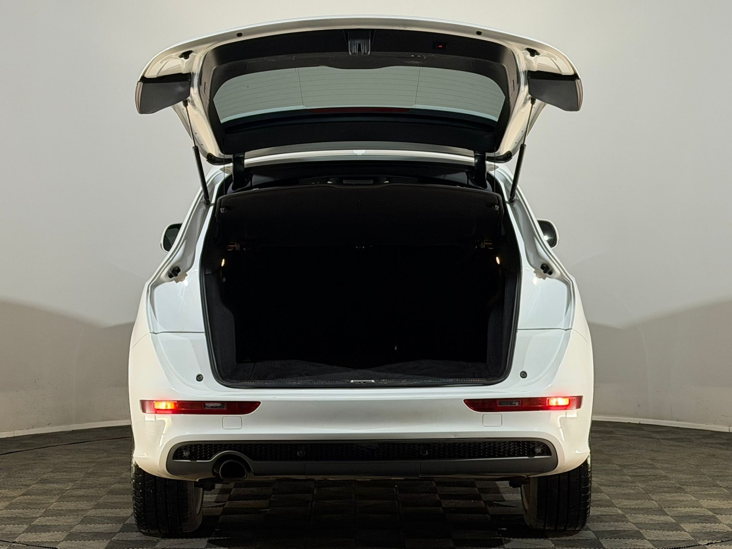 Used Audi Q5 2013 for sale - 77898914: Photo 8