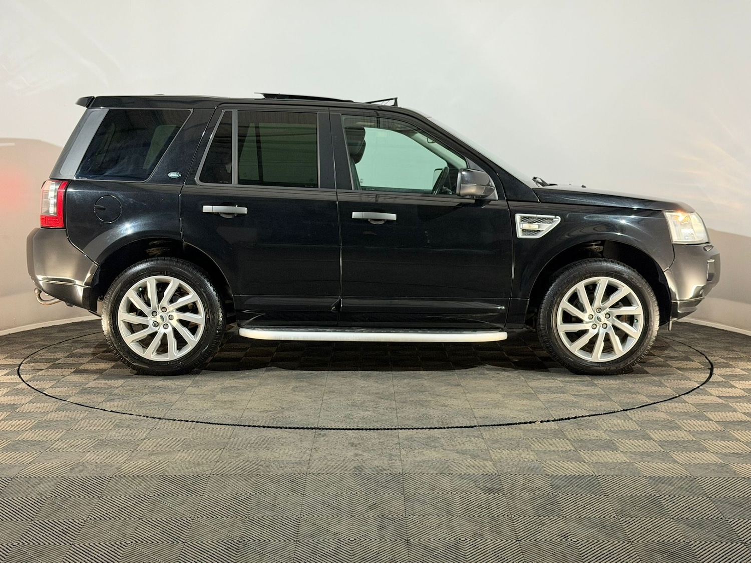 Used Land Rover Freelander 2012 for sale - 76477544: Photo 4
