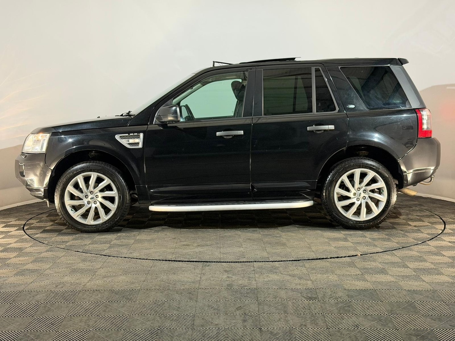 Used Land Rover Freelander 2012 for sale - 76477544: Photo 5