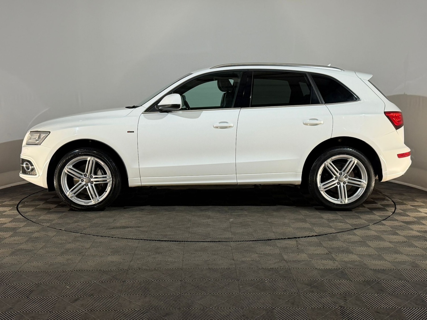 Used Audi Q5 2012 for sale - 77791564: Photo 5