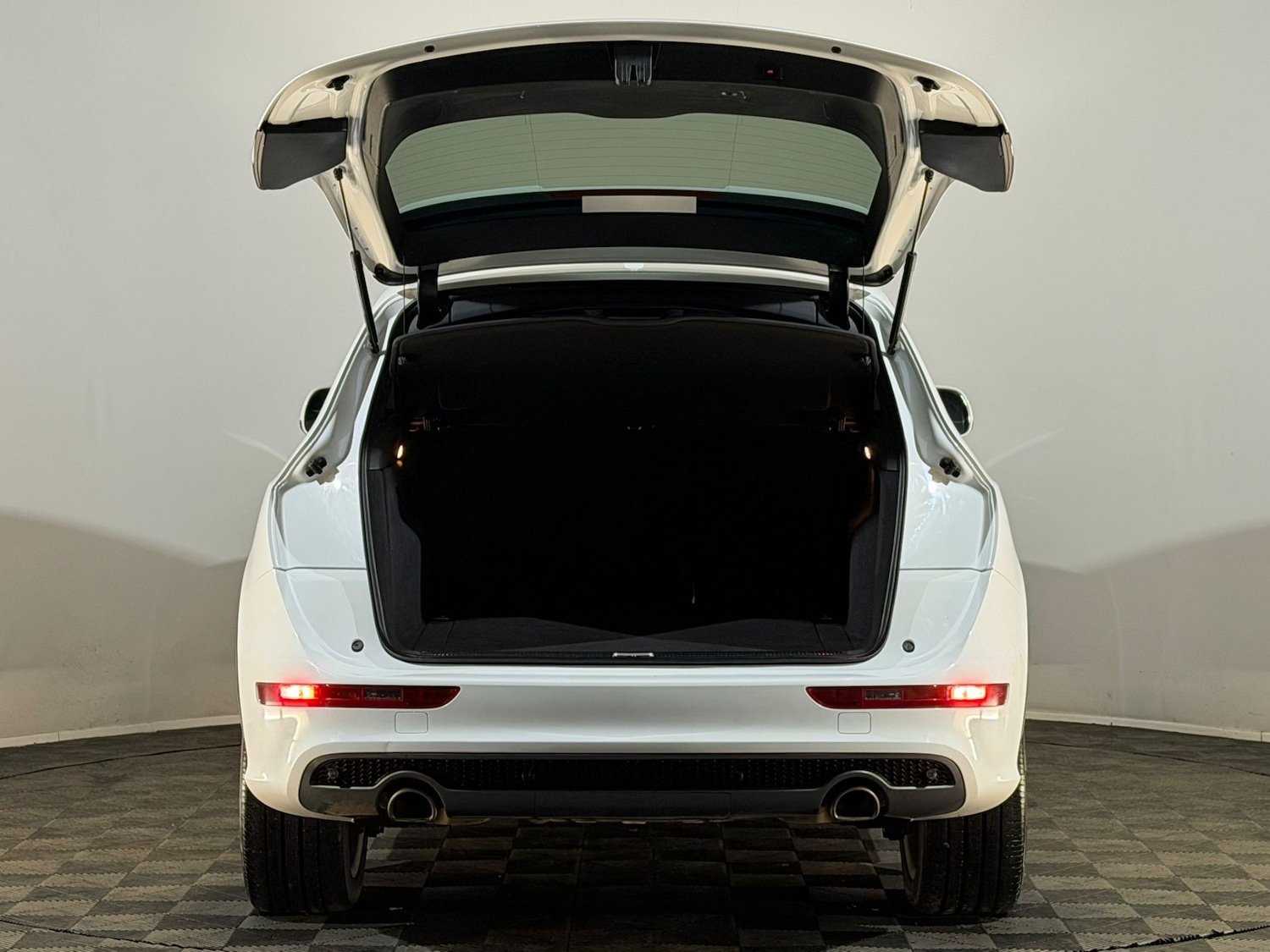 Used Audi Q5 2012 for sale - 77791564: Photo 8