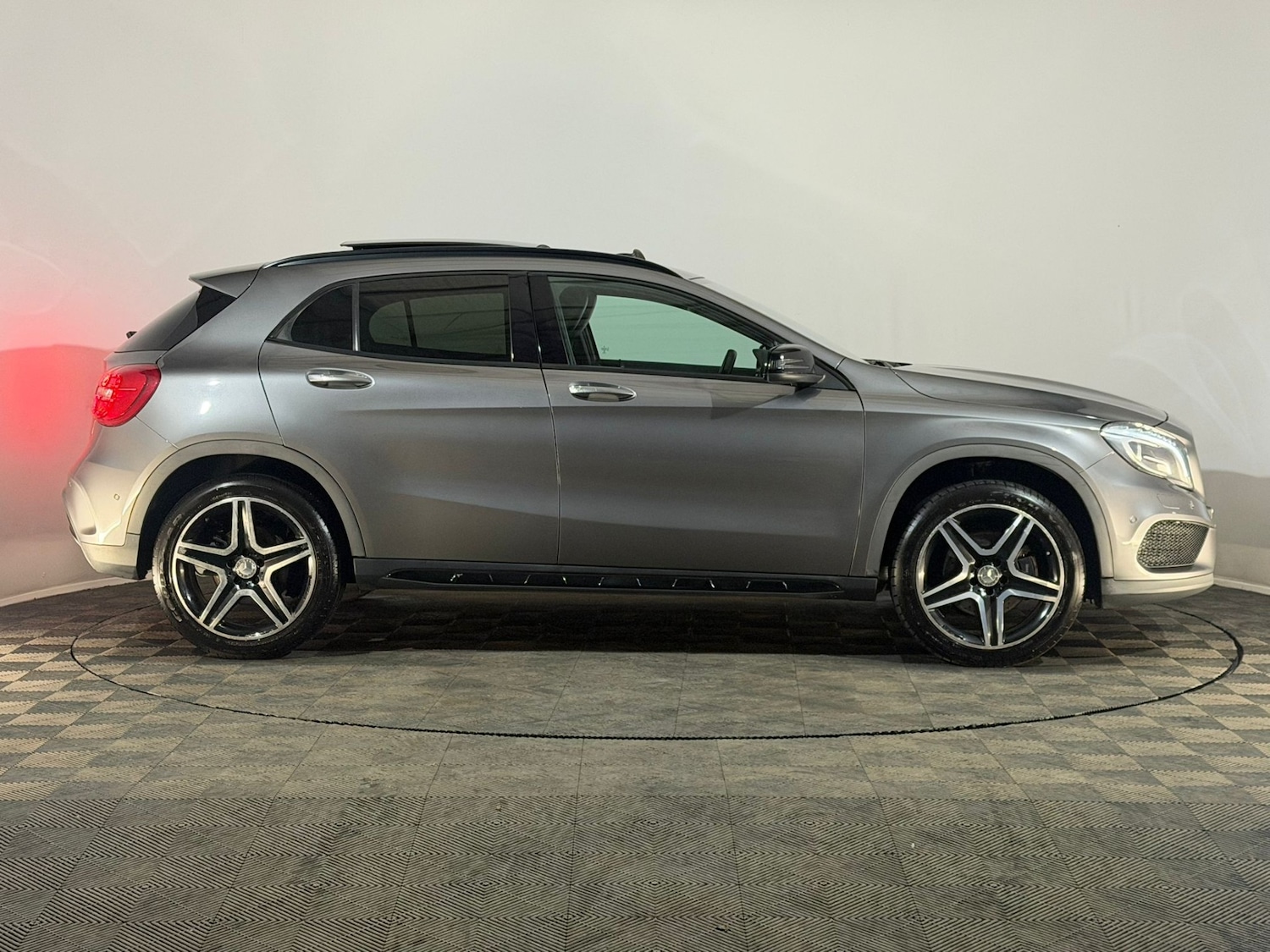 Used Mercedes-Benz GLA 2016 for sale - 77339654: Photo 4
