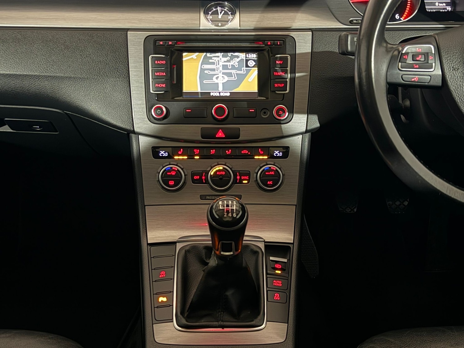 Used Volkswagen Passat 2014 for sale - 77413739: Photo 14