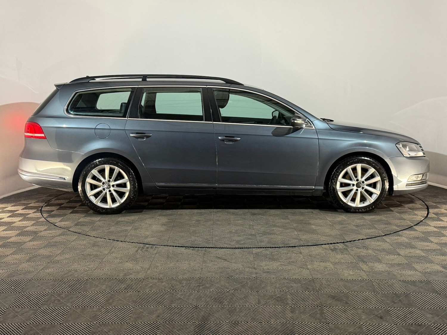 Used Volkswagen Passat 2014 for sale - 77413739: Photo 4