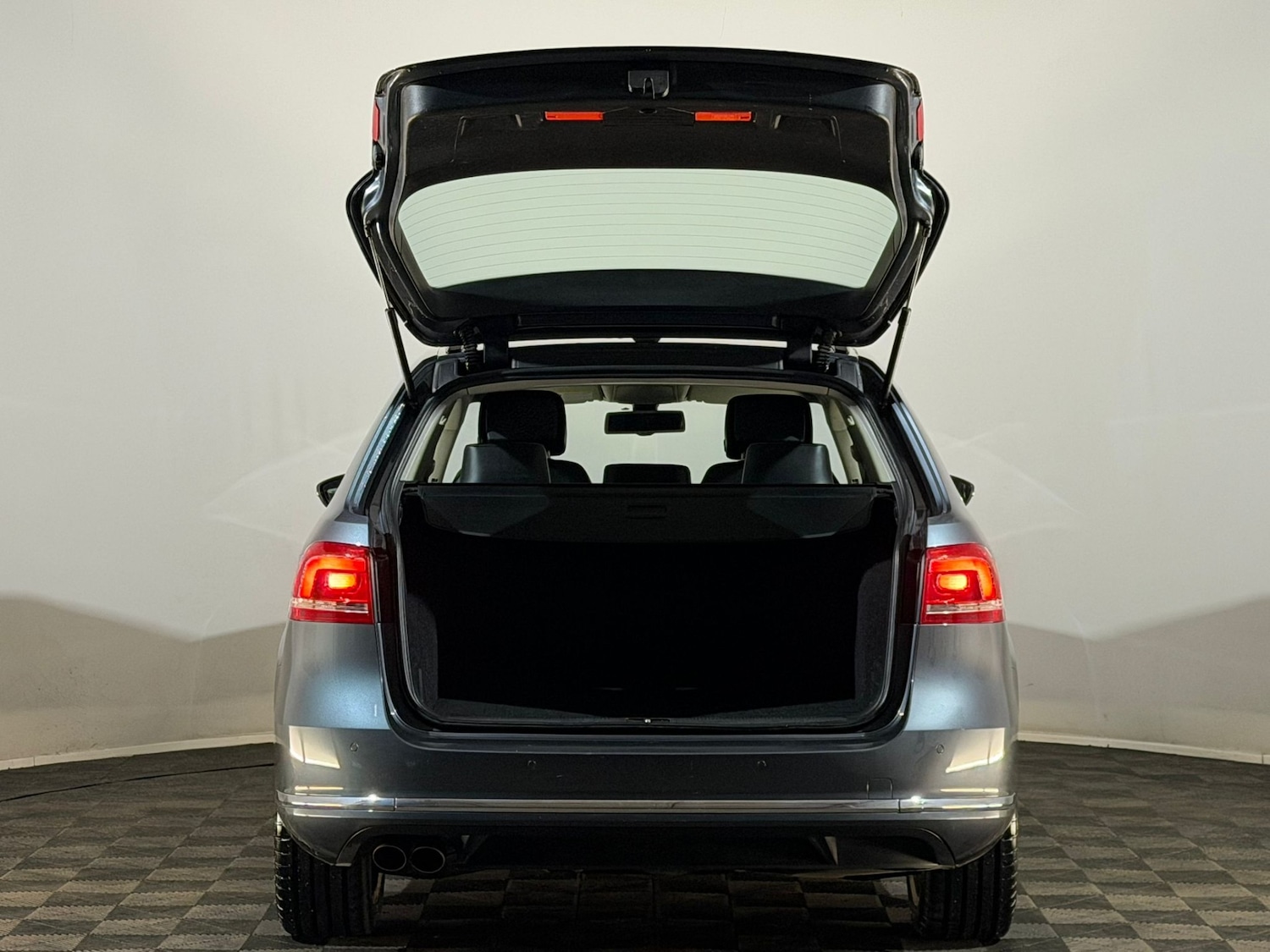 Used Volkswagen Passat 2014 for sale - 77413739: Photo 8