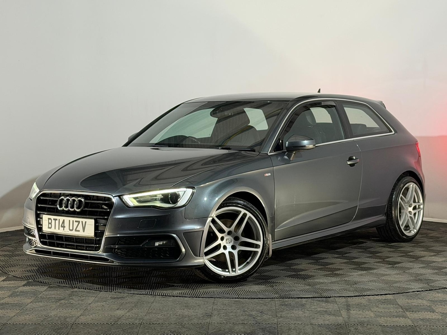 Used Audi A3 2014 for sale - 76826298: Photo 3