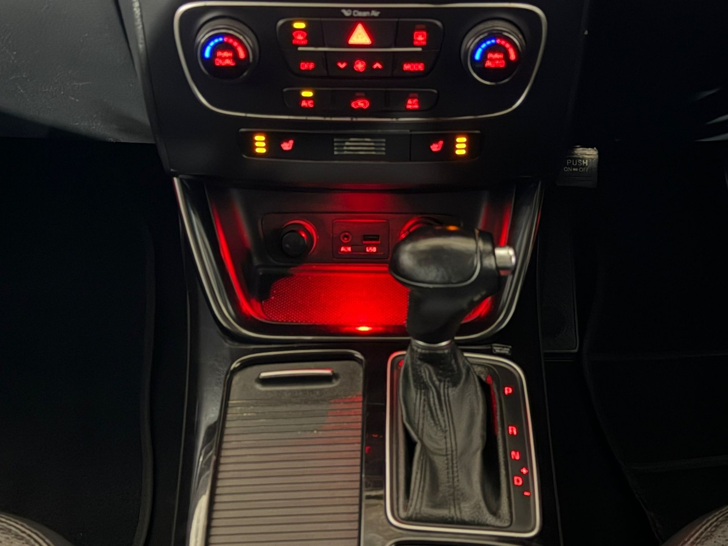 Used Kia Sorento 2014 for sale - 78216216: Photo 16