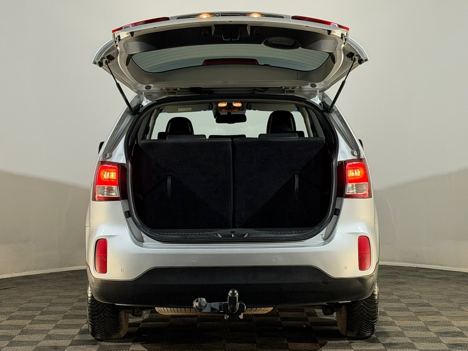 Used Kia Sorento 2014 for sale - 78216216: Photo 8