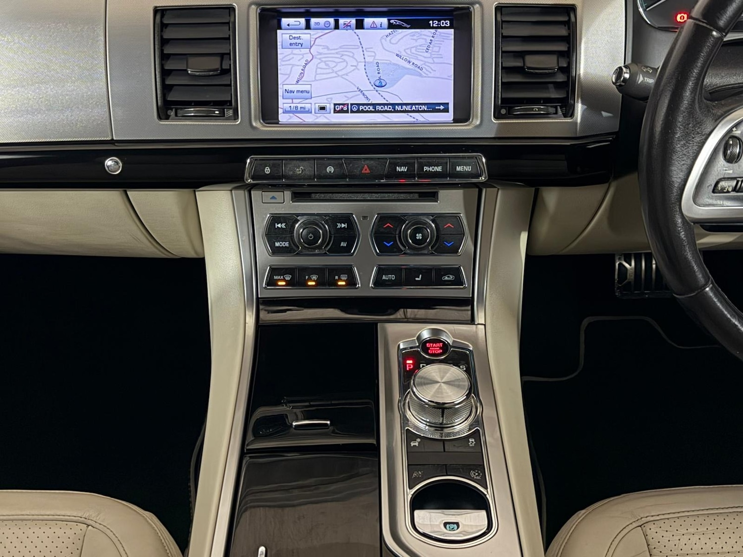 Used Jaguar XF 2012 for sale - 76987006: Photo 14