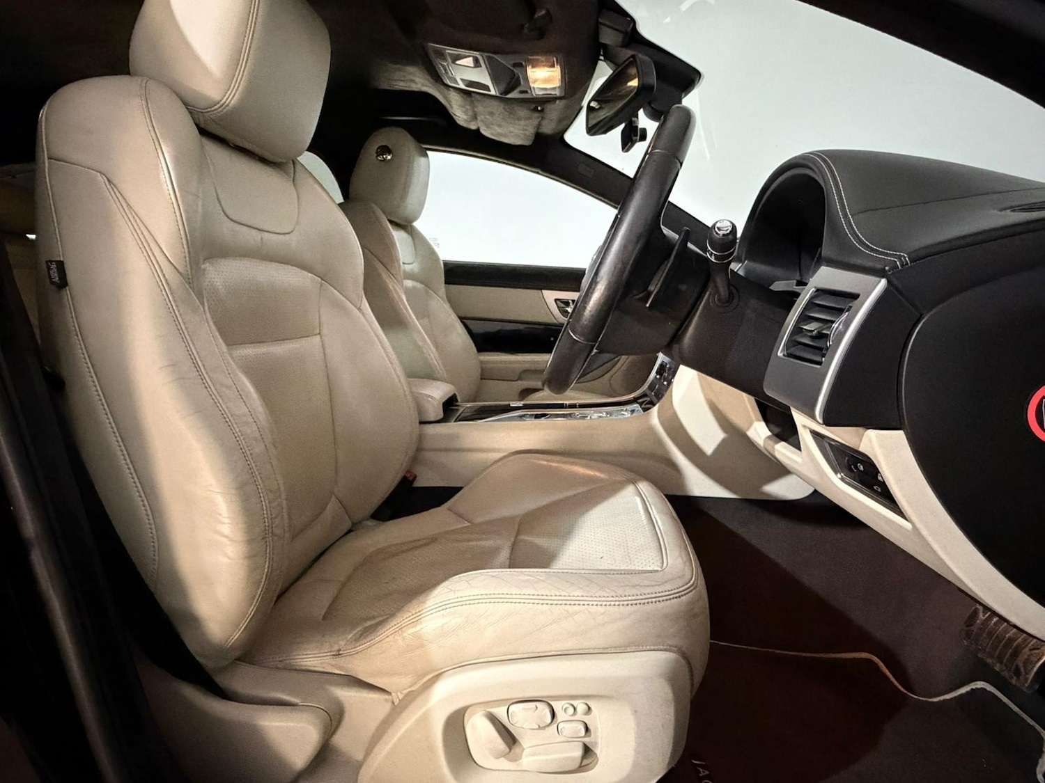 Used Jaguar XF 2012 for sale - 76987006: Photo 16