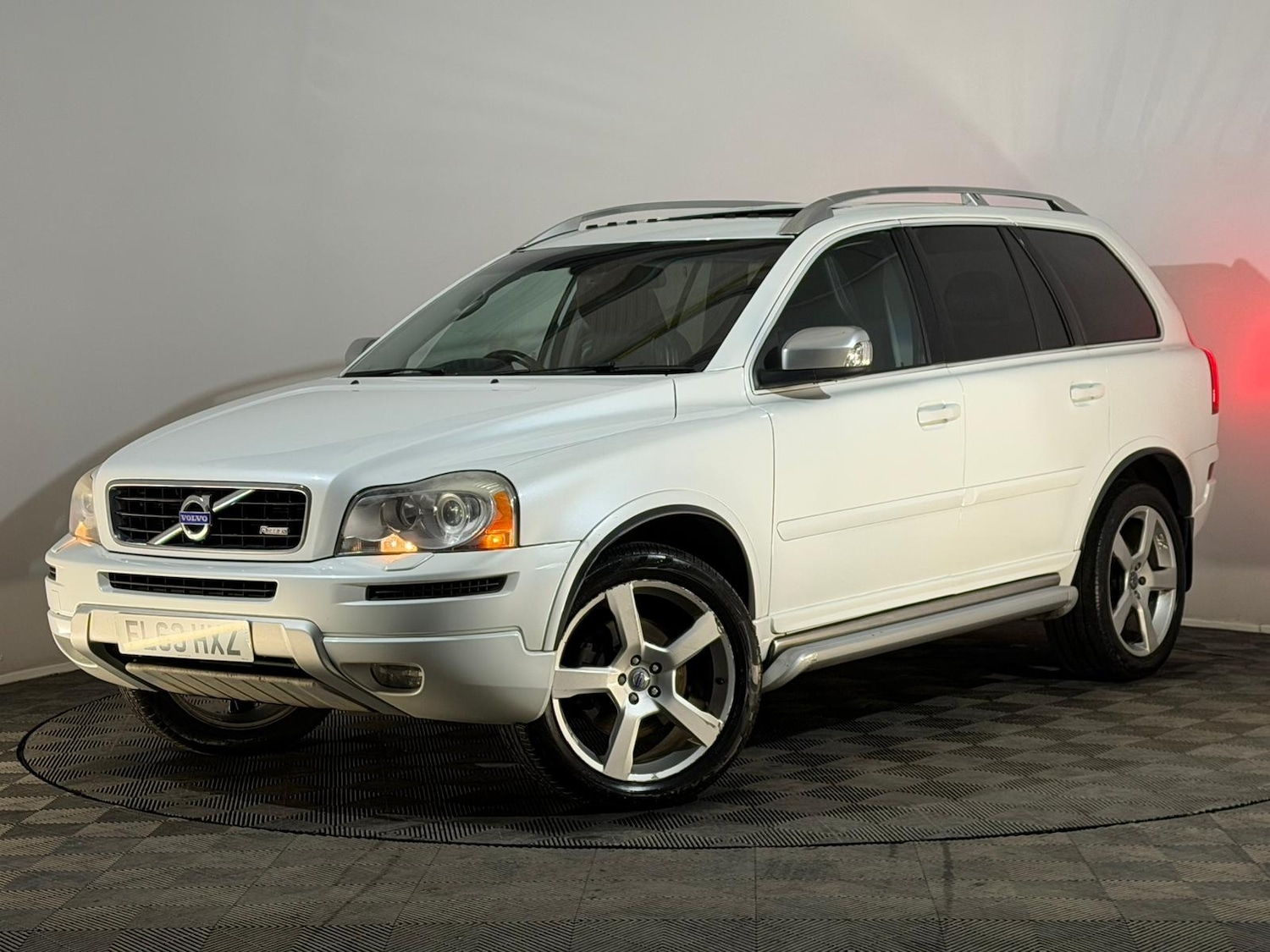 Used Volvo XC90 2013 for sale - 76745404: Photo 3