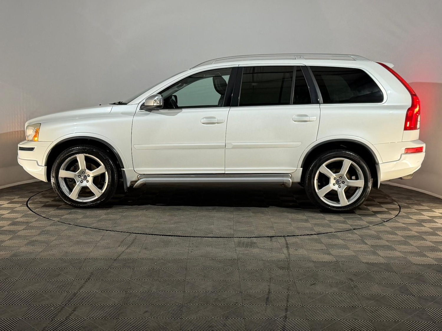 Used Volvo XC90 2013 for sale - 76745404: Photo 5