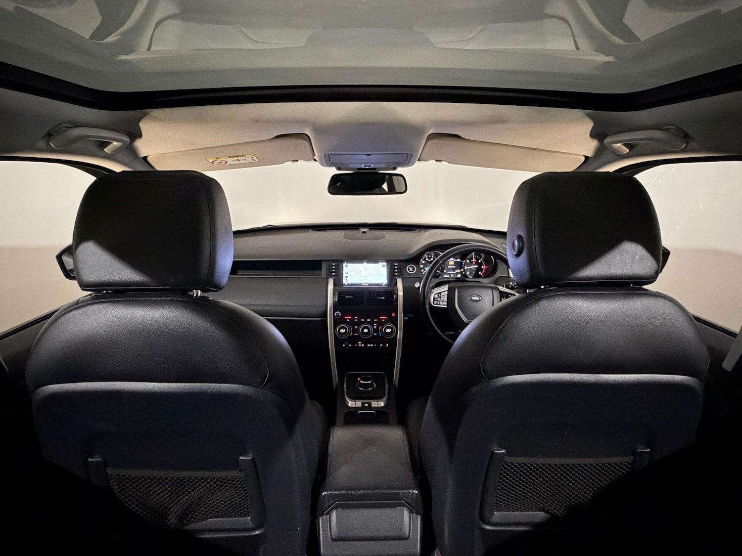 Used Land Rover Discovery Sport 2017 for sale - 76344306: Photo 11