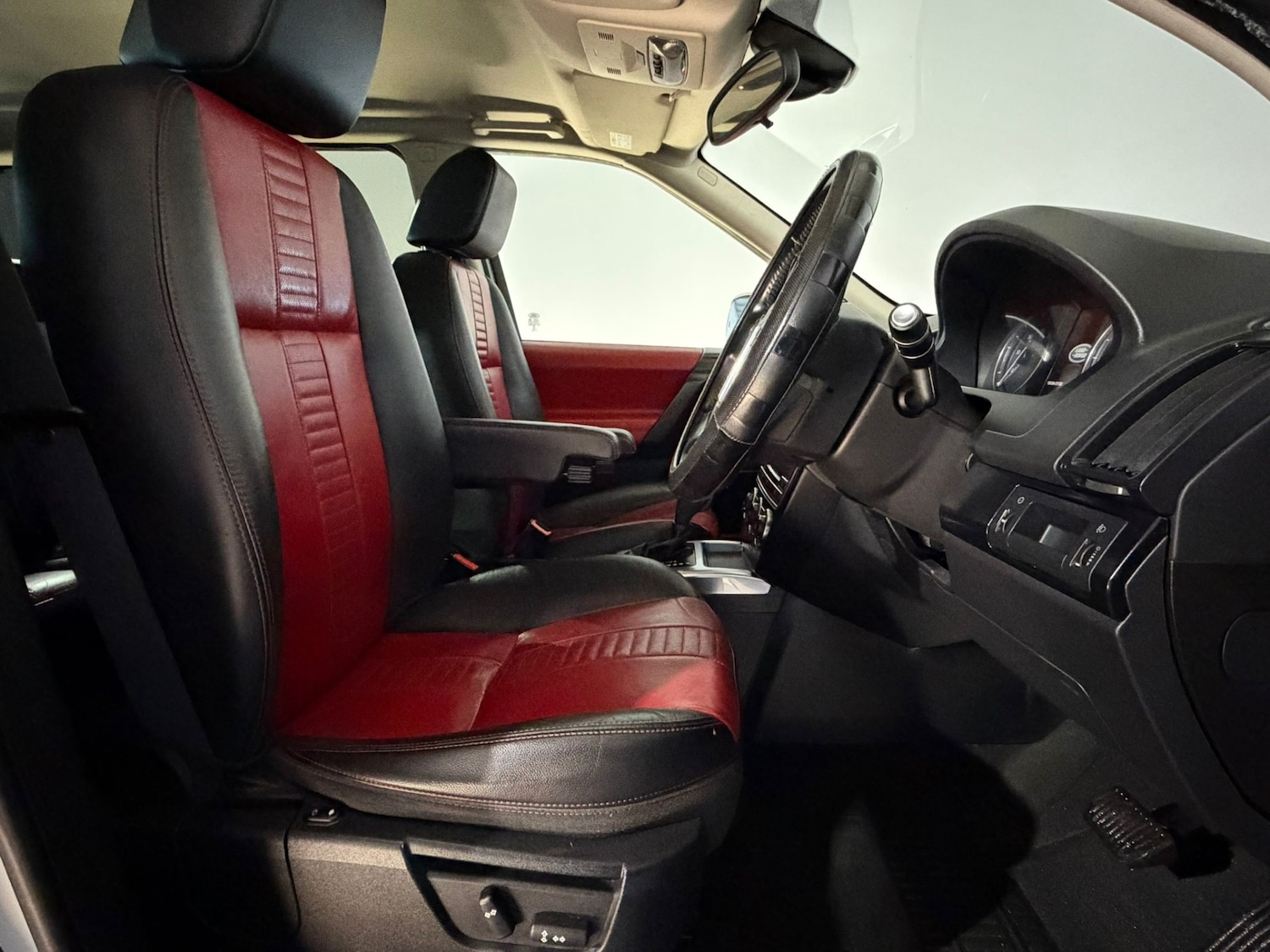 Used Land Rover Freelander 2013 for sale - 76611469: Photo 16