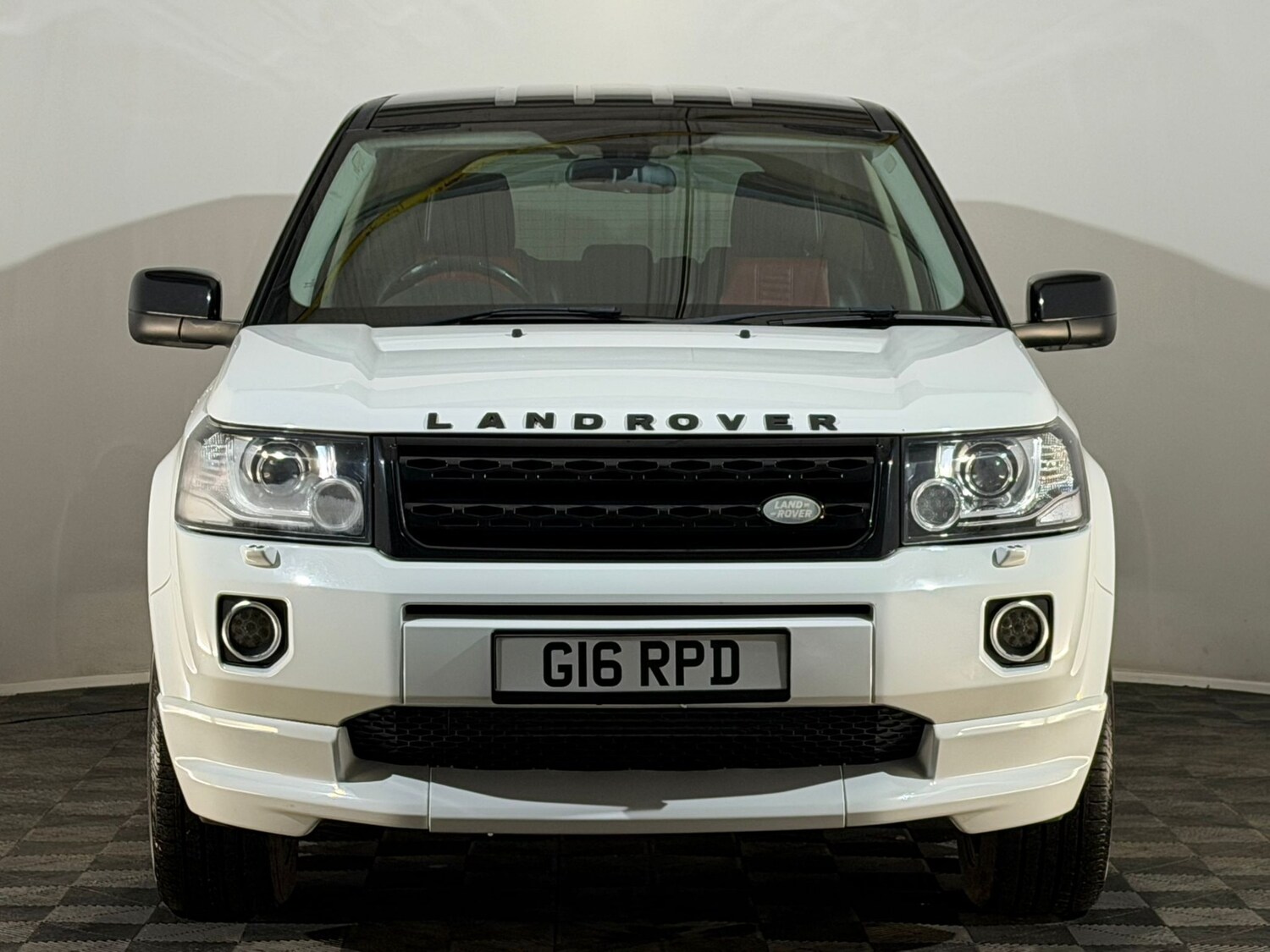 Used Land Rover Freelander 2013 for sale - 76611469: Photo 2