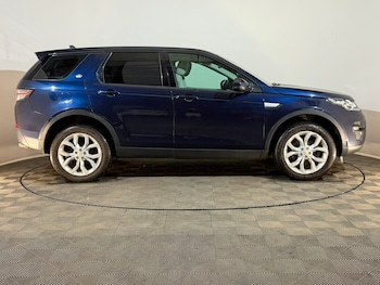 Used Land Rover Discovery Sport 2015 for sale - 79232129: Photo