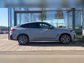 Used BMW X4 2022 for sale - 77855172: Photo