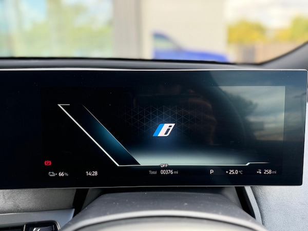 Used BMW iX 2025 for sale - 75579379: Photo 10