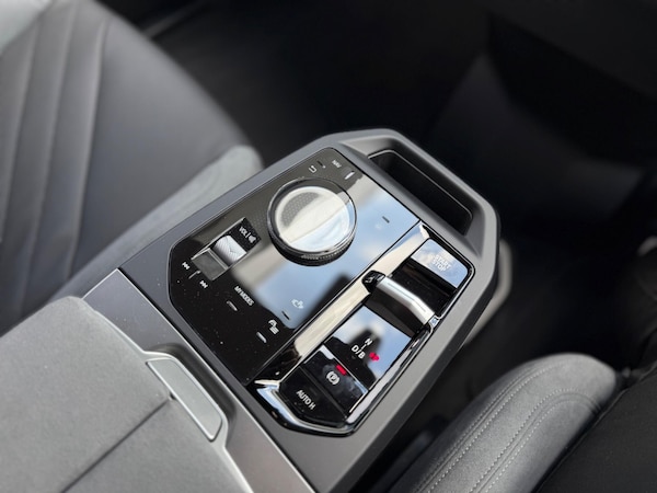 Used BMW iX 2025 for sale - 75579379: Photo 11