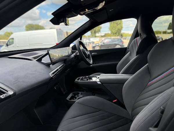Used BMW iX 2025 for sale - 75579379: Photo 8