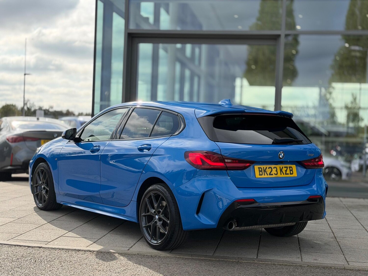 Used BMW 1 Series 2023 for sale - 76261147: Photo 2