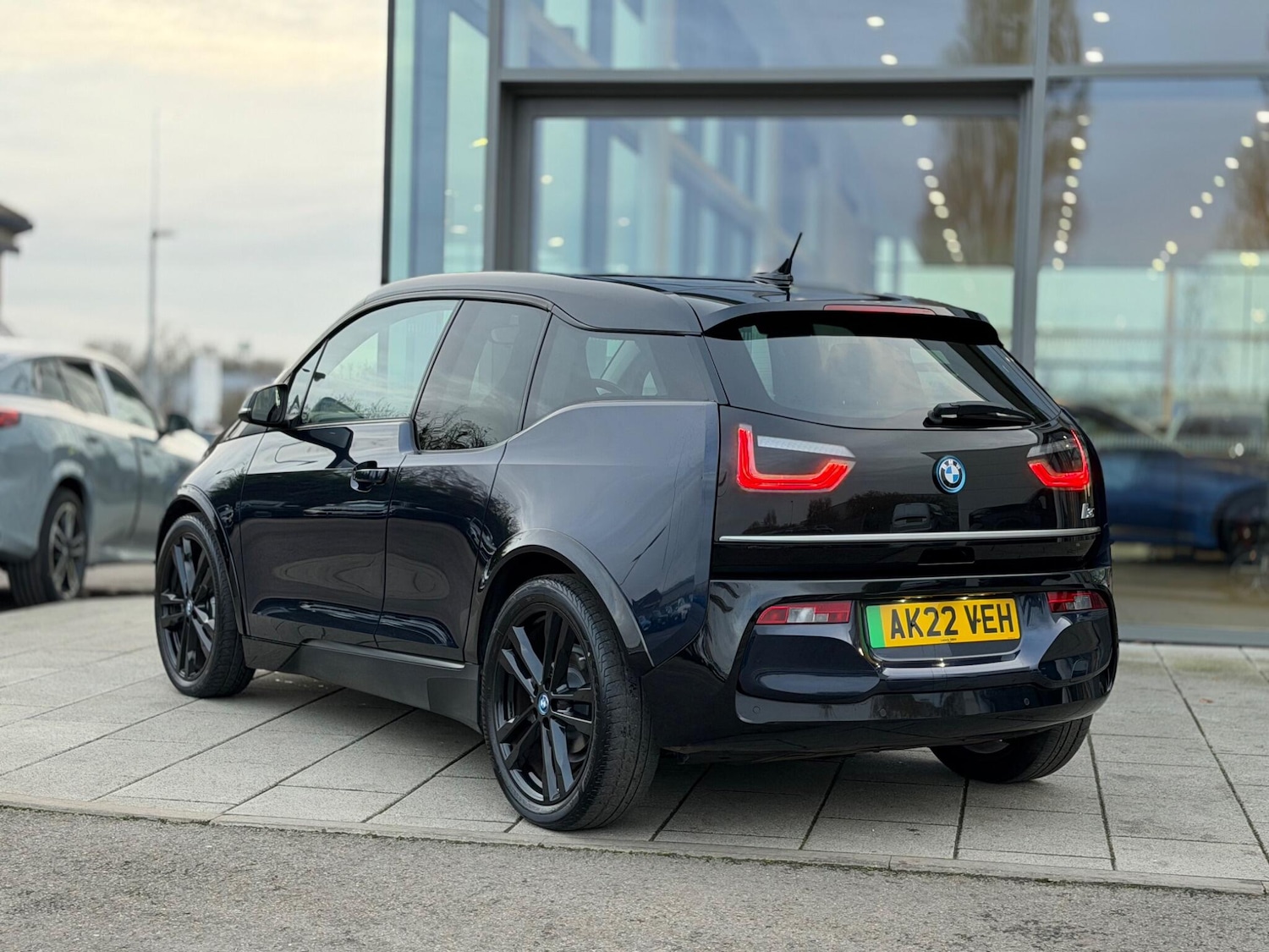 Used BMW i3 2022 for sale - 77013637: Photo 2