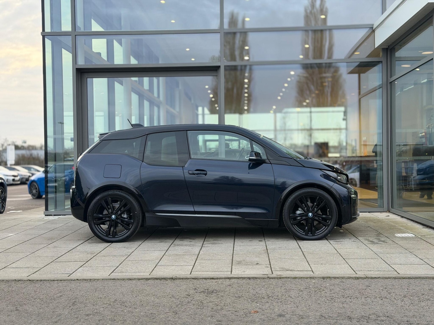 Used BMW i3 2022 for sale - 77013637: Photo 3