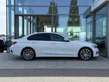 Used BMW 3 Series 2021 for sale - 75541015: Photo