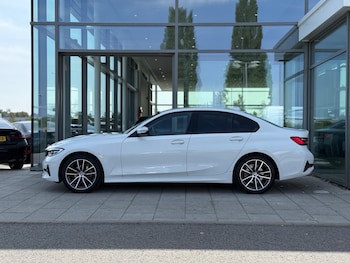 Used BMW 3 Series 2021 for sale - 75541015: Photo