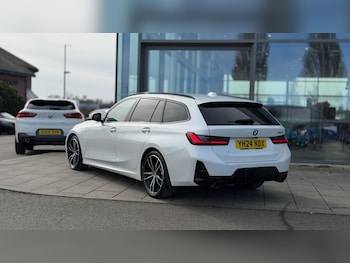 Used BMW 3 Series 2024 for sale - 77826180: Photo