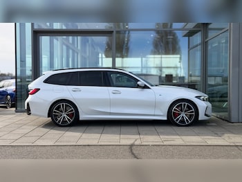 Used BMW 3 Series 2024 for sale - 77826180: Photo