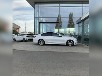 Used BMW 3 Series 2023 for sale - 78232579: Photo