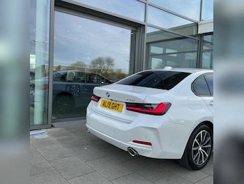 Used BMW 3 Series 2023 for sale - 78232579: Photo