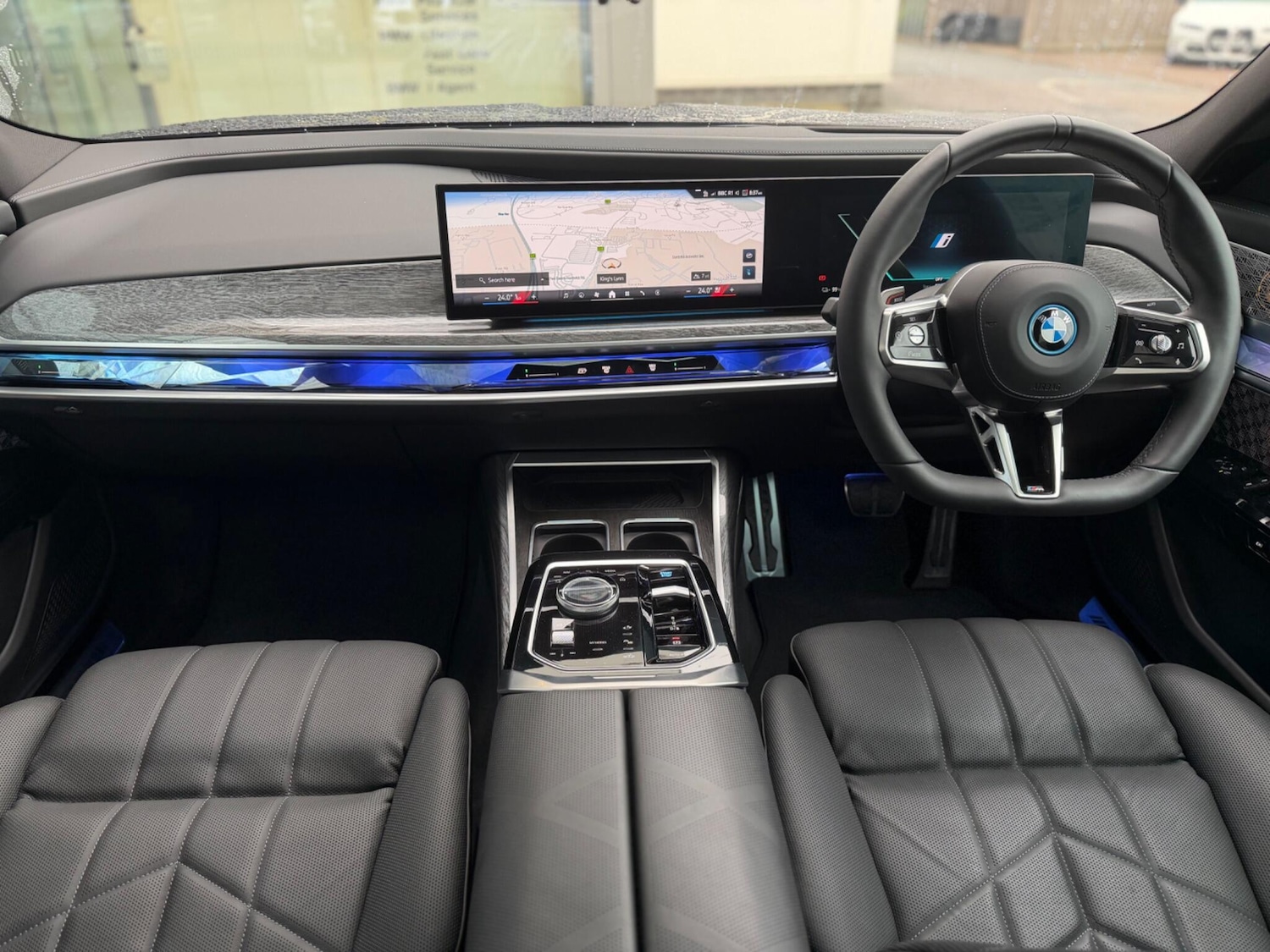 Used BMW i7 2025 for sale - 76400332: Photo 5