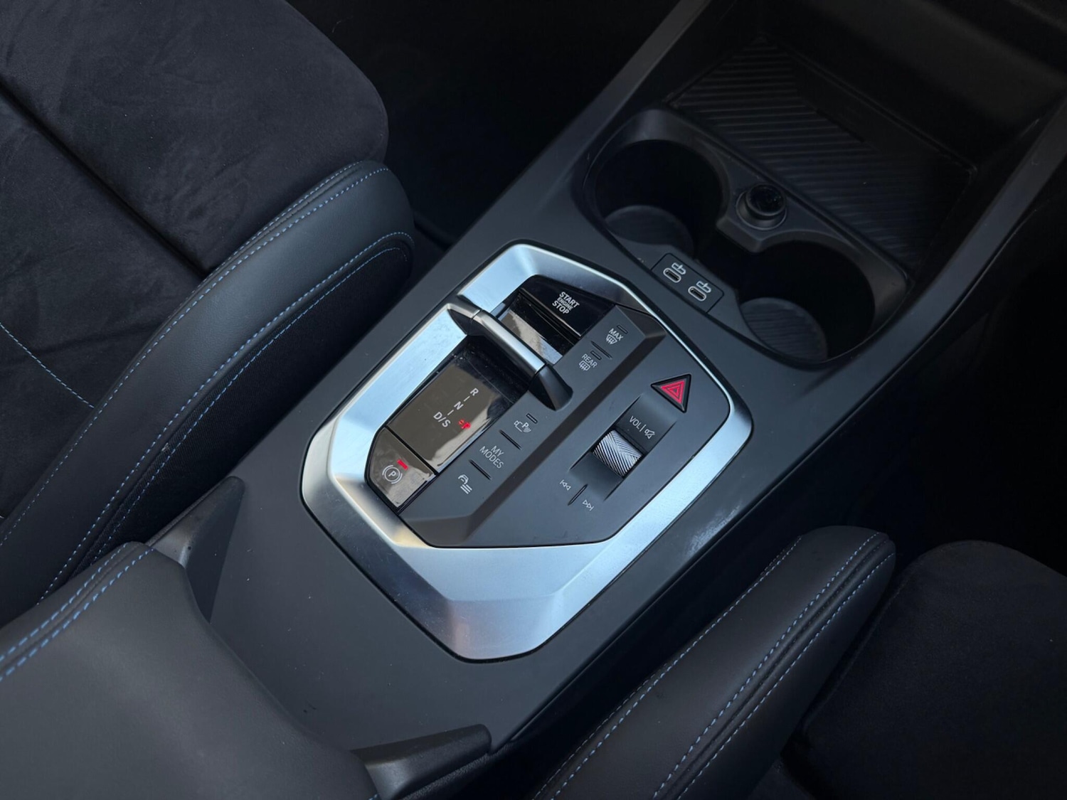 Used BMW 1 Series 2024 for sale - 76647385: Photo 11