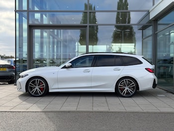 Used BMW 3 Series 2024 for sale - 76086103: Photo 4