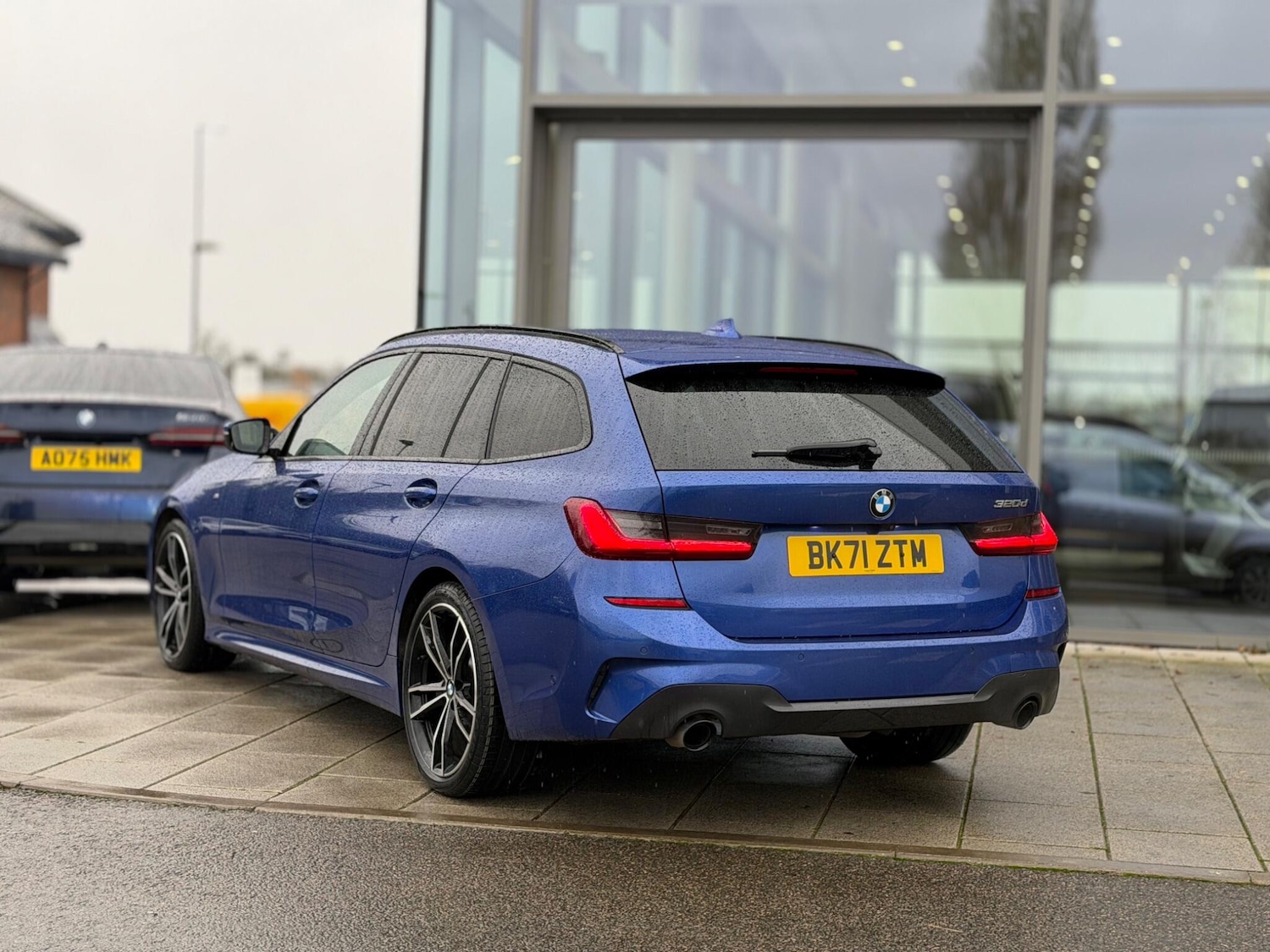 Used BMW 3 Series 2021 for sale - 76800737: Photo 2