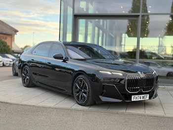2025 (74) - 750e xDrive M Sport 4dr Auto