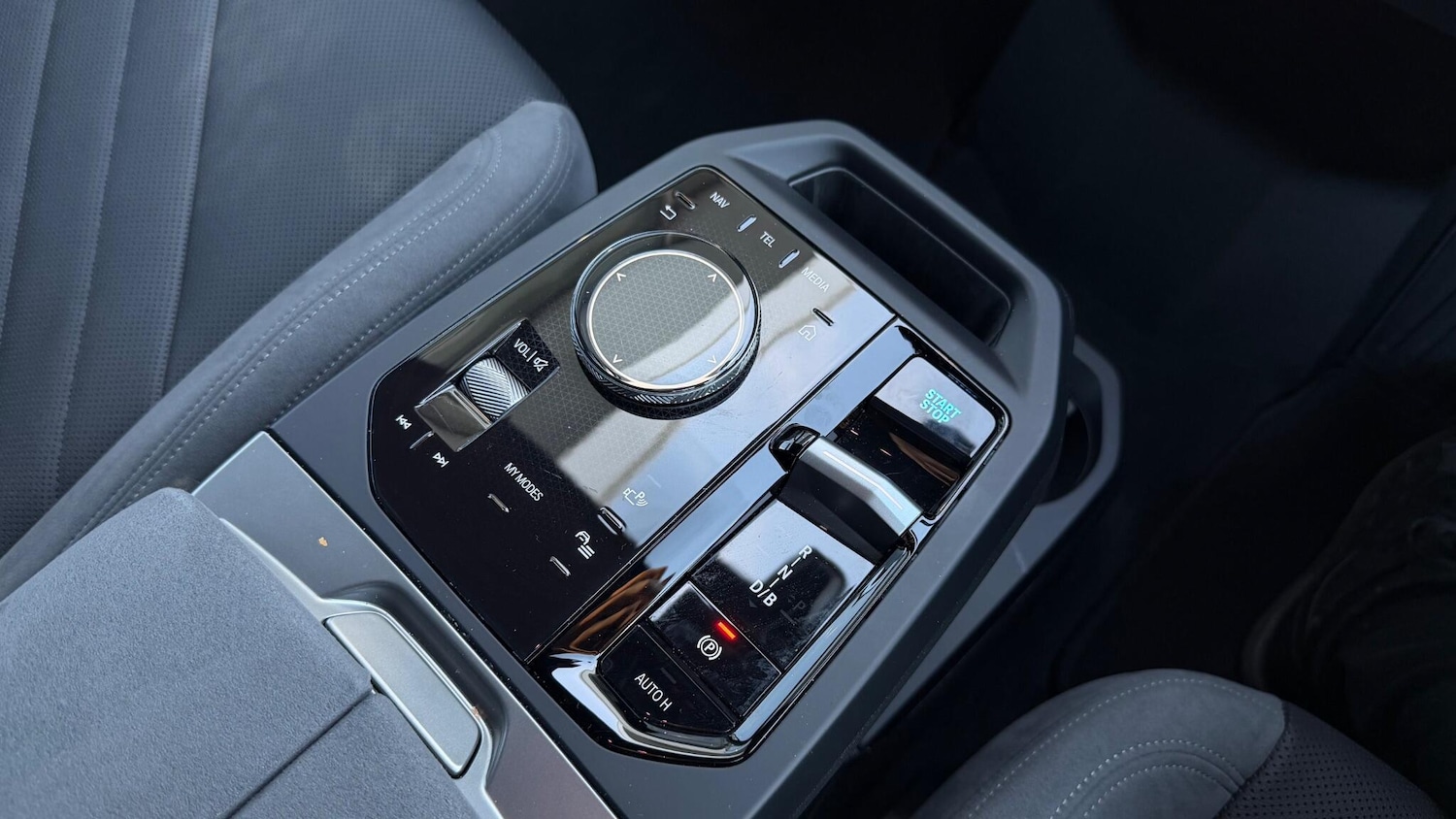 Used BMW iX 2025 for sale - 77124666: Photo 11