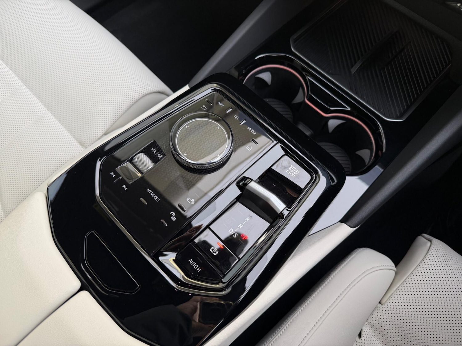 Used BMW 5 Series 2025 for sale - 76888347: Photo 12